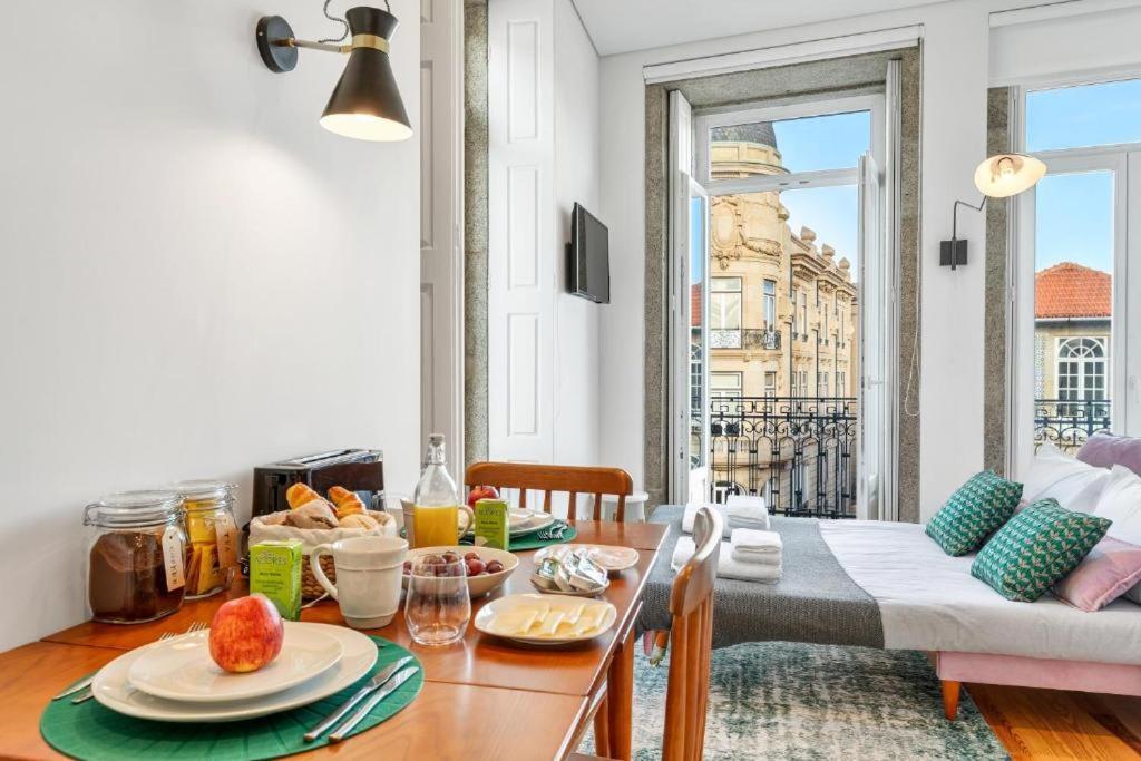 Host Wise - Lovely Shinny Flats With Balcony - Clerigos Porto Eksteriør bilde