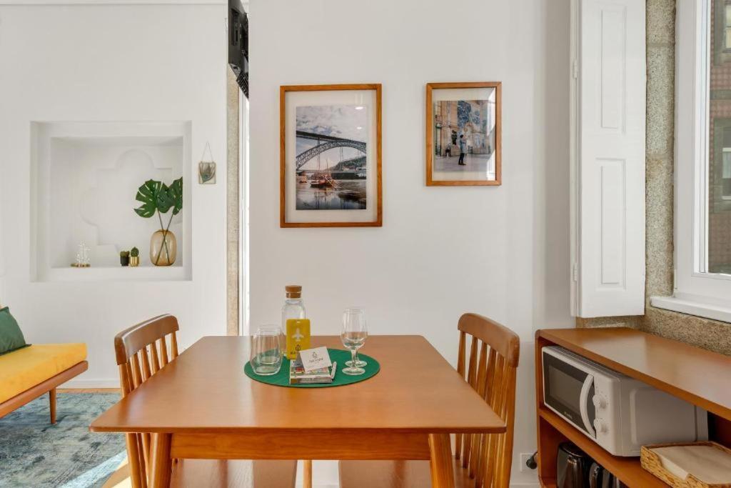 Host Wise - Lovely Shinny Flats With Balcony - Clerigos Porto Eksteriør bilde